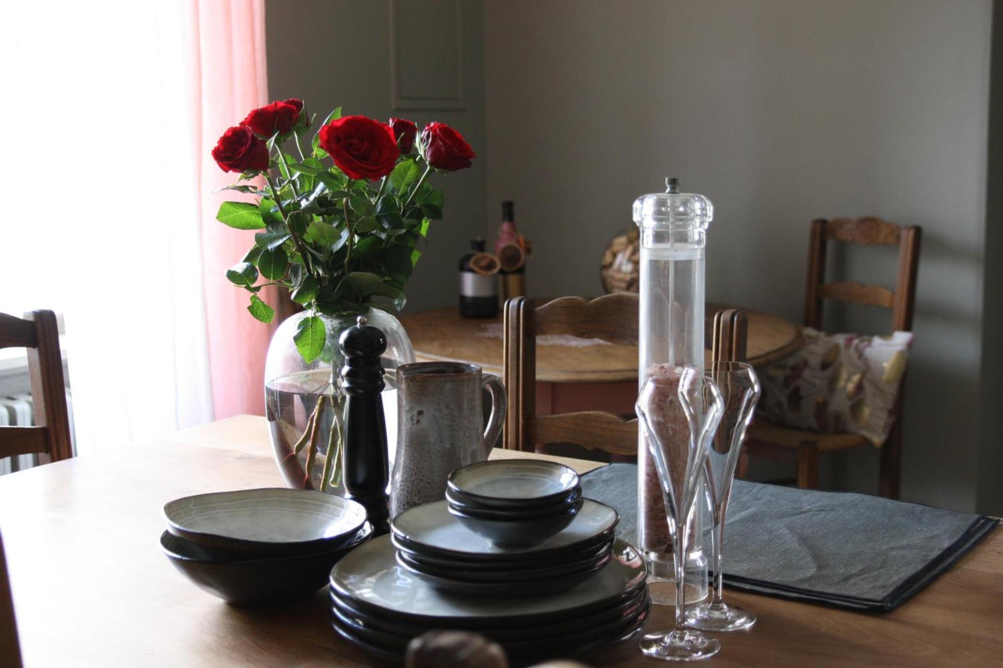 Bed and Breakfast Un Jardin Secret Yzeron Экстерьер фото