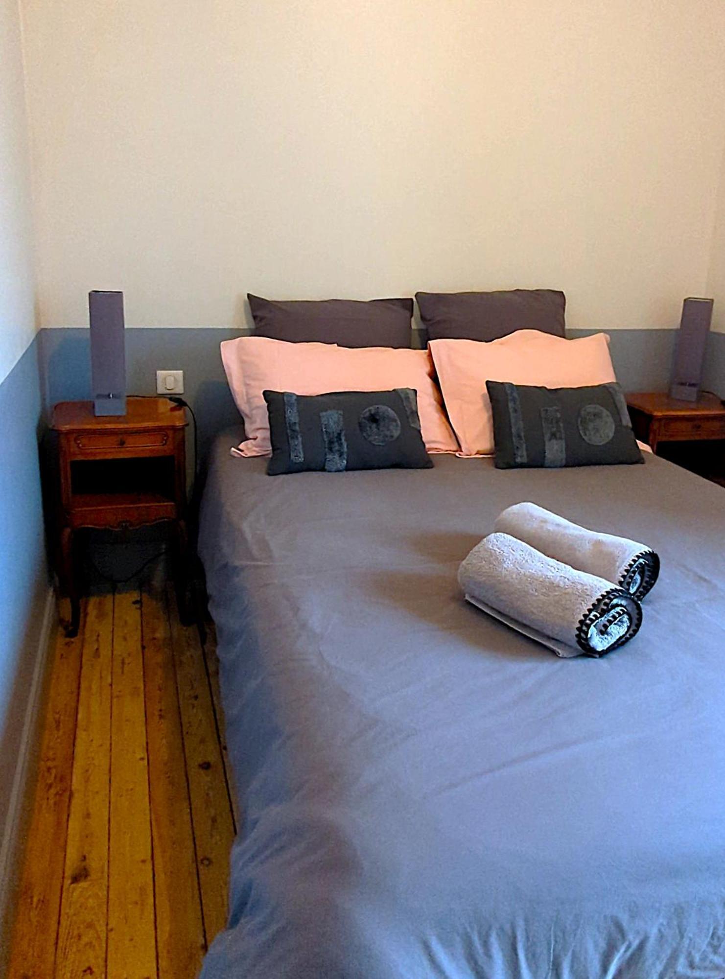 Bed and Breakfast Un Jardin Secret Yzeron Экстерьер фото
